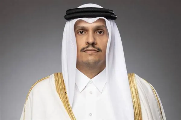 آل ثاني يجري اتصالاً هاتفياً مع نظيره الإيراني عراقجي