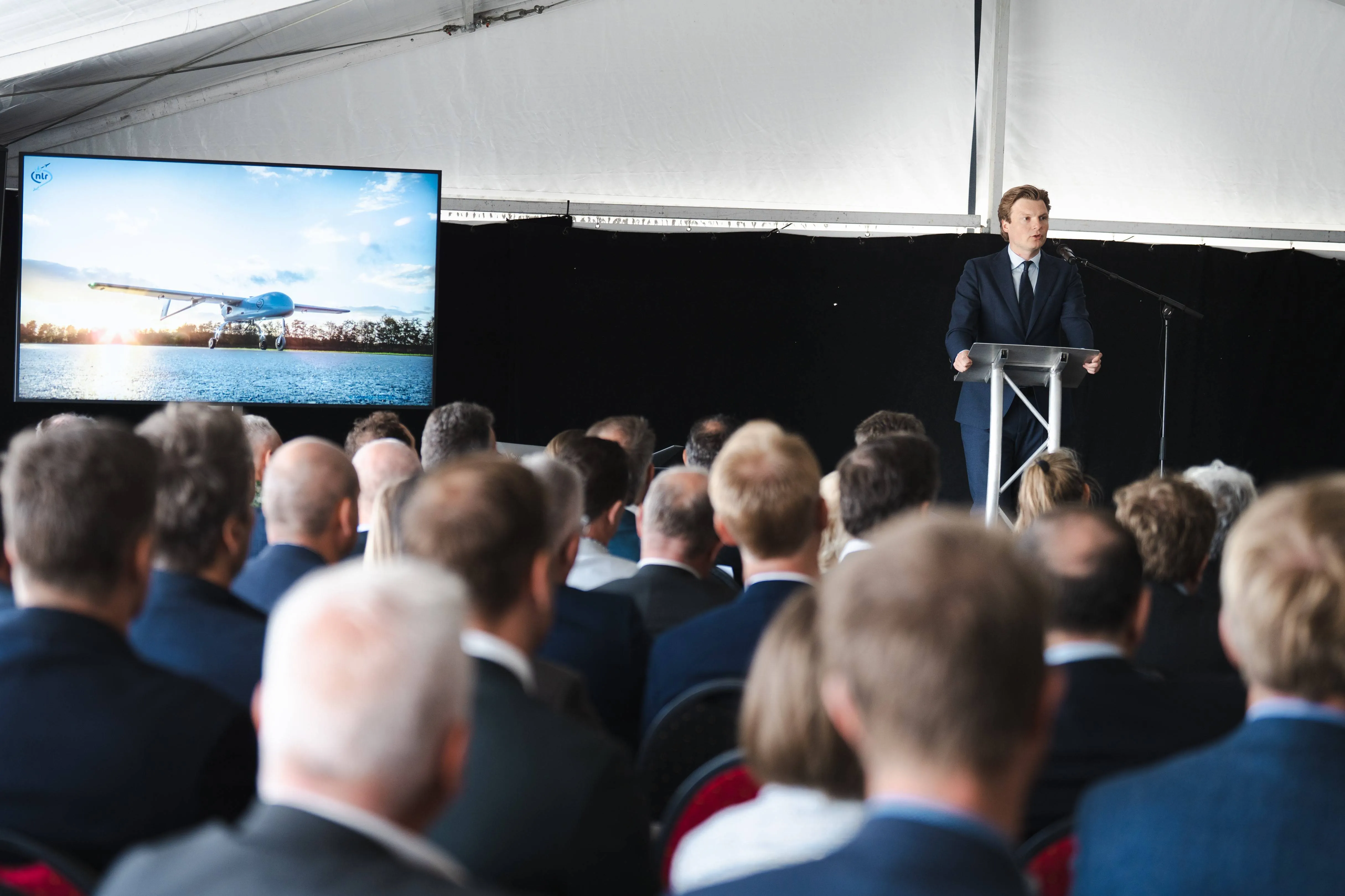 Brekelmans: Ukrayna, Rusiya təcavüzünü dayandırmaq üçün tam dəstəyimizi haqq edir