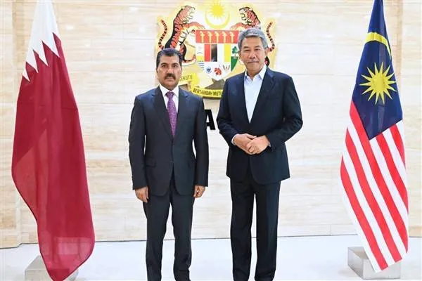 Al Hammadi s-a întâlnit cu ministrul de externe al Malaeziei, Hasan