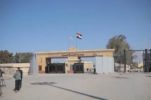 گذرگاه رفح به روی تردد عابران باز می‌شود