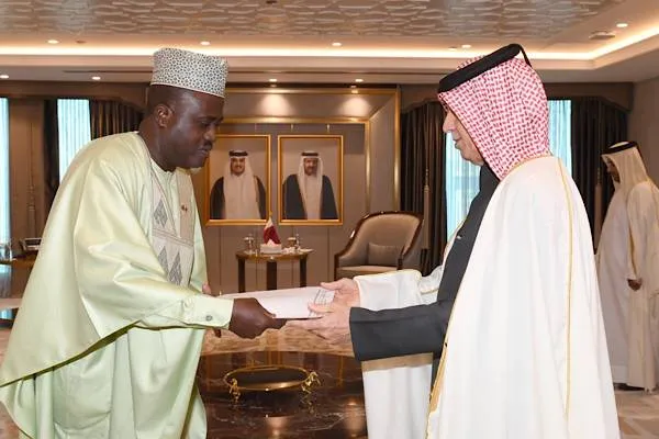 قطر تتسلم أوراق اعتماد سفيري غامبيا وإندونيسيا