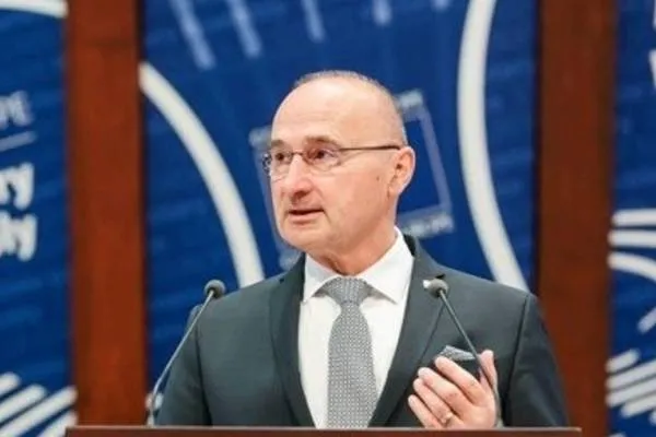 Wezîrê Derve yê Xirvatistanê Radman: Parastina bîra neteweyî ji bo pêşeroja me girîng e