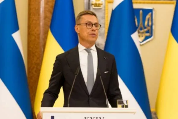 Stubb delivers a lecture at the American University in Cairo