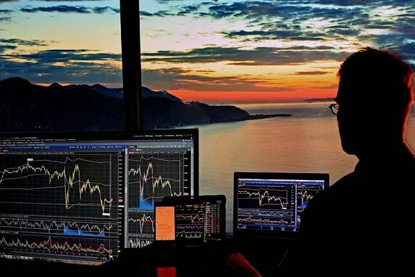 European stock markets open higher