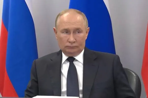 Kreml: Putin qetê fermî qet têkoşîna daniştinê nayê