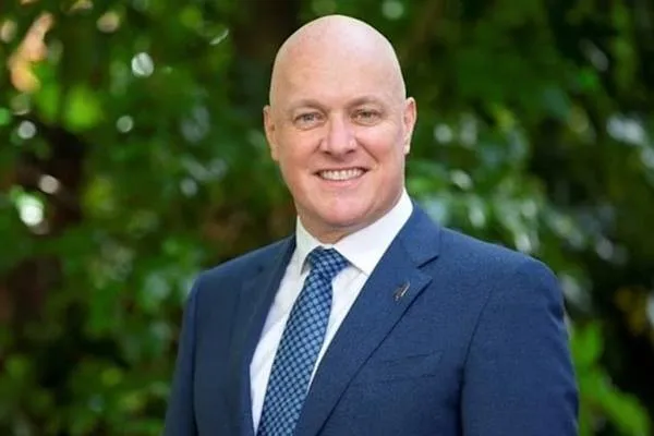Neuseelands Premierminister Luxon gratuliert dem Premierminister der Cookinseln Brown