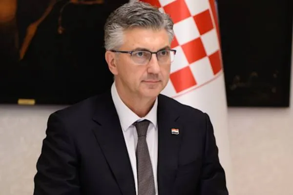 Plenkovic pêşwazî ji tîma şampiyona cîhanê ya poloya avê U18 kir