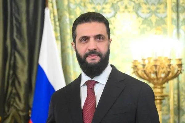 Şara bi Serokê Dewleta BAE’yê Al Nahyan re bi telefonê axivî