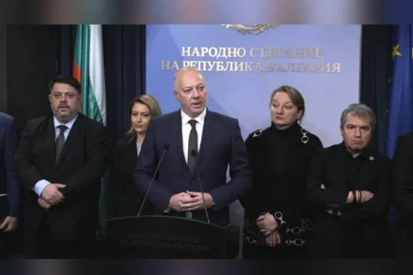 Българският парламент прие оставката на правителството на Желязков