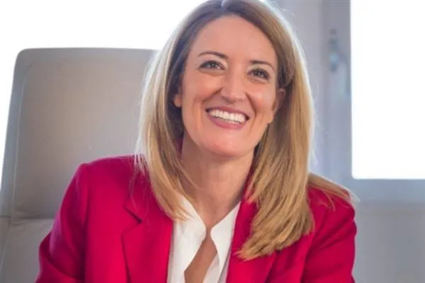 Metsola derbarê Valensiyayê: Piştî salekê jî em hê di aliyê Spanyayê de ne