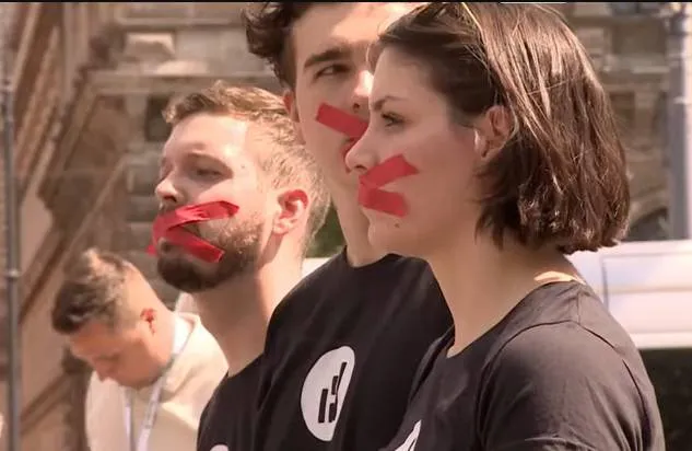 Thousands march silently in Budapest against “transparency law”