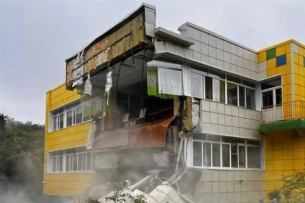 Lêpirsîna paşê ya bi hejmarê 6.7 di Kamçatka de qewimî