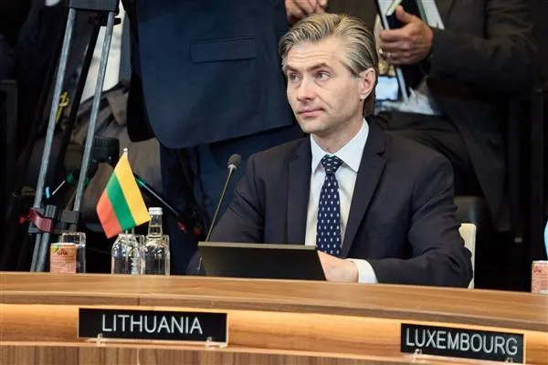 Lithuanian Foreign Minister Budrys congratulates Berendsen