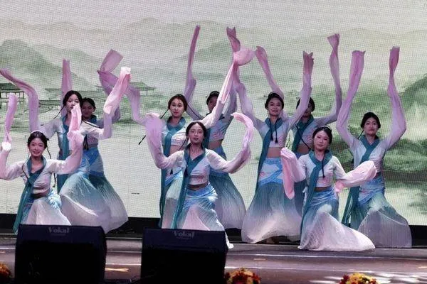 I 55 anni di amicizia tra Turchia e Cina celebrati sul palco a Fethiye