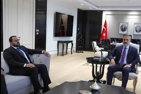 Ал Хулафи се срещна с турския външен министър Фидан в Анкара