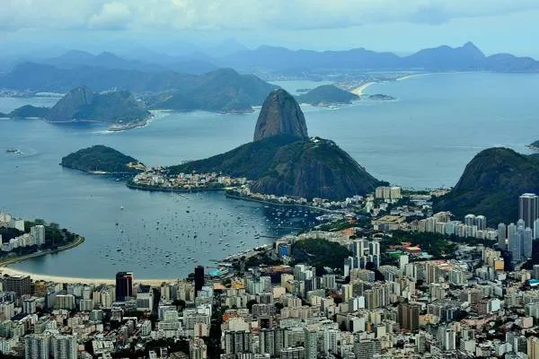 Li Brezîlyayê germayên zêde bandora xwe zêde dikin