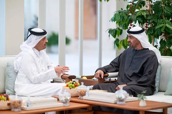 آل نهيان يلتقي برئيس وزراء ووزير خارجية قطر آل ثاني