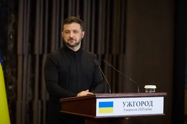 Zelensky: La Russia punta sui missili balistici