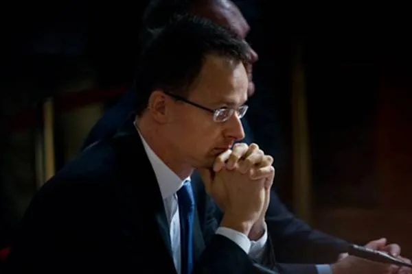 Szijjártó: Ukrajna beavatkozik a magyarországi választásokba