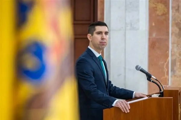 Moldovanın xarici işlər naziri Popşoy Aİ Parlamentinin vitse-prezidenti Ştefănutsə ilə görüşüb