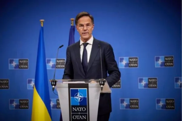 Rutte: Li hember Rûsyayê yekîtî ji her demê girîngtir e