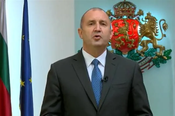 Președintele Bulgariei va începe să folosească mașina personală pentru atribuțiile oficiale