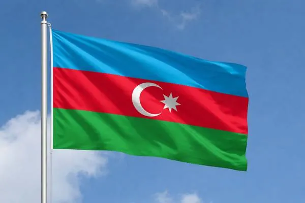 وزير الدفاع الأذربيجاني حسنوف يشارك في حفل التخرج بتركيا