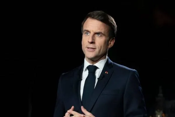 French President Macron spoke with Ukrainian President Zelensky