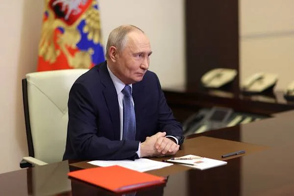 Russian President Putin meets with Malaysia’s King Ibrahim