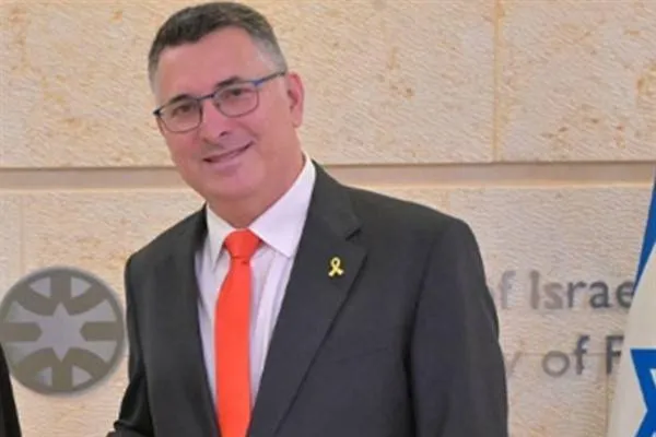 Ministira Derve yê Îsraêlê Sa’ar bi Serokwezîrê Yekem a Çekyayê Jurečka re civî bû