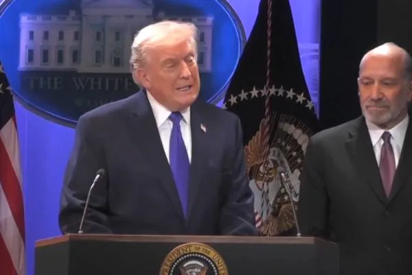 Trump introduces a new 10 percent global tariff