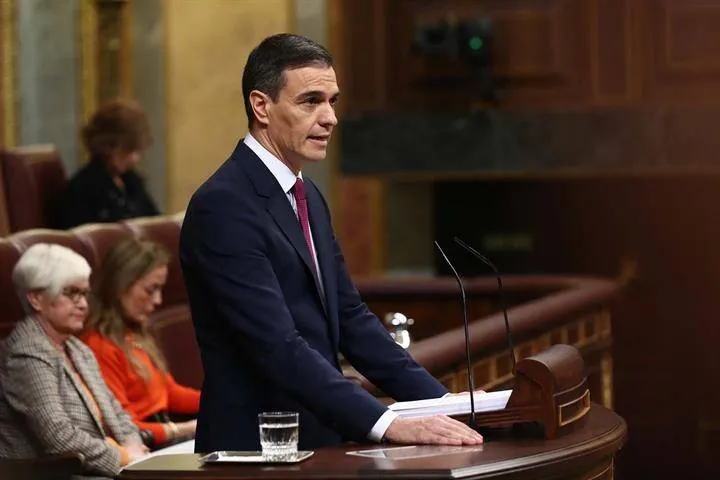 ראש ממשלת ספרד סאנצ'ס: ללא זיכרון, אין דמוקרטיה