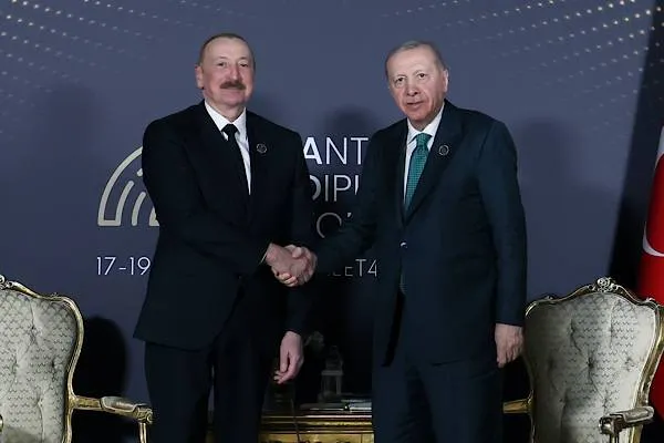 Aliyev und Erdoğan treffen sich beim Antalya Diplomatieforum
