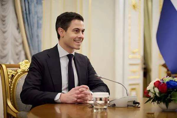 Il primo ministro olandese Jetten si congratula con il primo ministro armeno Pashinyan