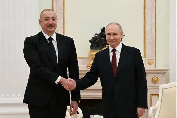 Президентът на Азербайджан Алиев се срещна с президента на Русия Путин