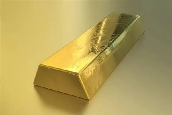 Zêr roja Pêncşemê ber bi 5.000 dolarî her onsê ve bilind dibe