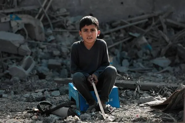 UNRWA: Un milione di bambini a Gaza vive nella guerra e nella distruzione