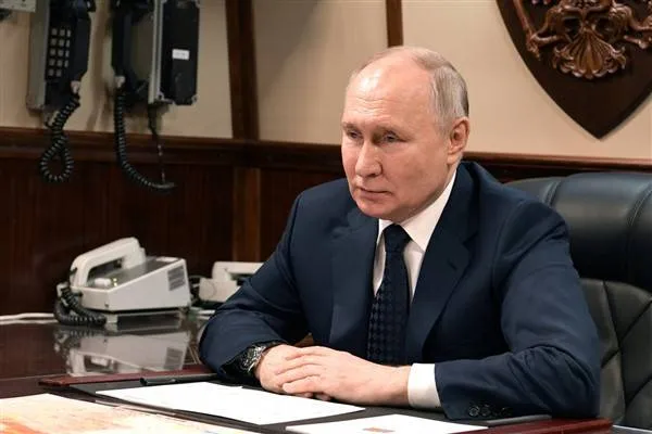 Russian President Putin held a phone call with Indian Prime Minister Modi