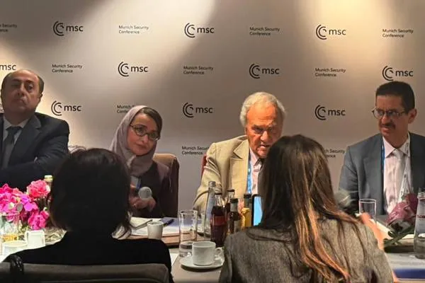 الخاطر يشارك في جلسة بعنوان 