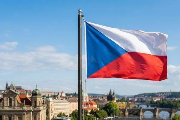 Tschechische Kronjuwelen wieder in die Kronkammer zurückgebracht