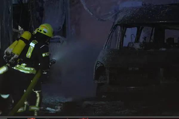 Una estación de bomberos alemana de millones de euros se quemó debido a la falta de alarma de incendios