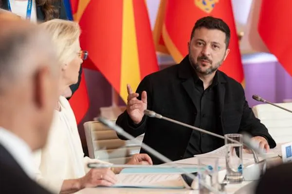 Zelensky: Sono grato a Sisi per l'attenzione alla sicurezza alimentare