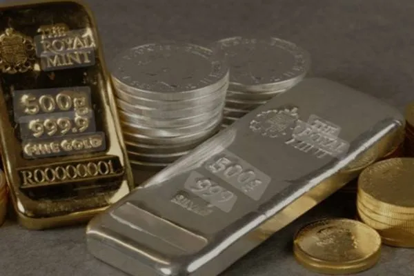 L’argento scende dello 0,9% a 76,04 dollari l’oncia