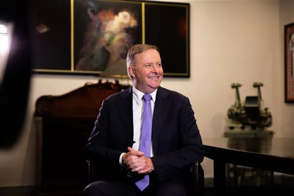 Albanese: A vote for the Labor Party means a stronger Medicare