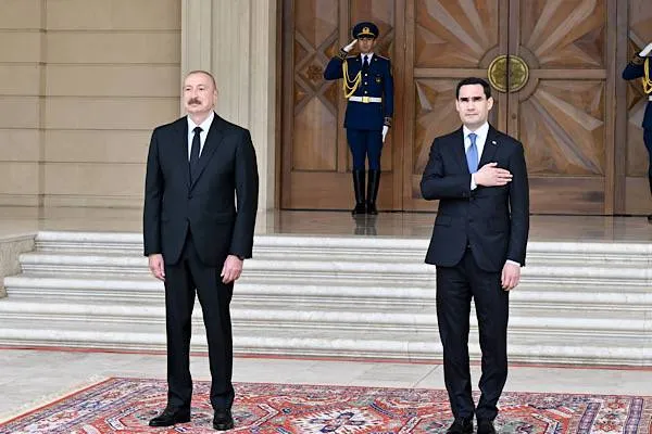 Aliyev u takua me homologun e tij turkmen Berdimuhamedov