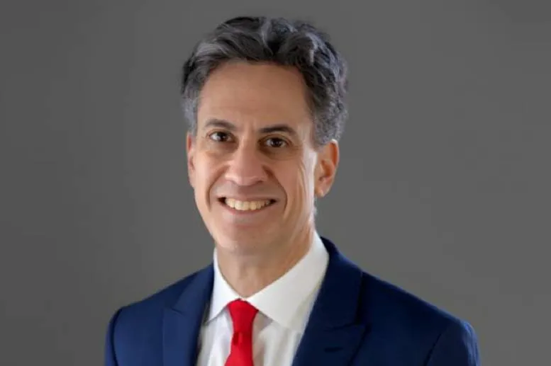 Miliband: Global community will not remain silent for peace