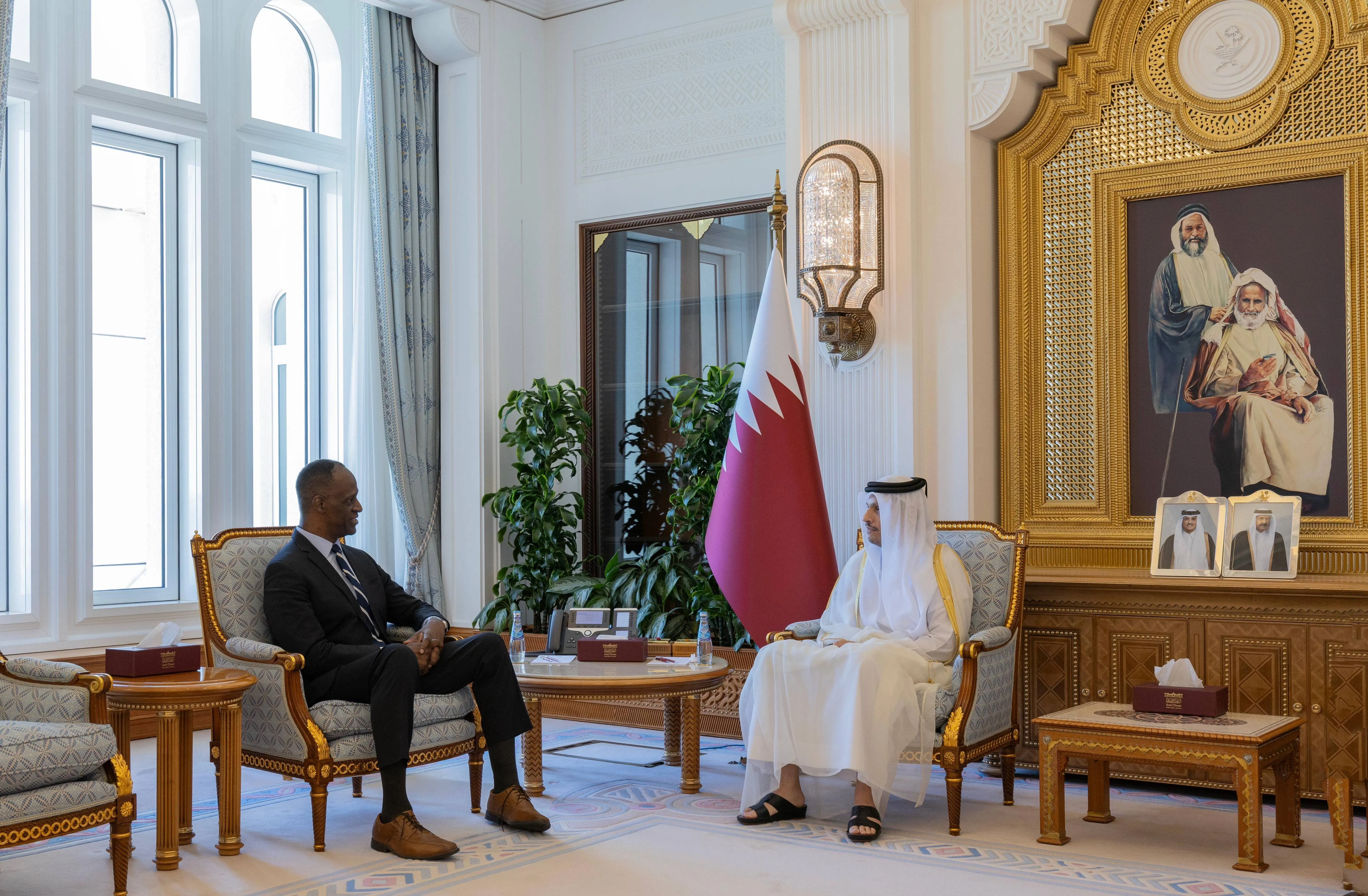 Al Sani bi ambesadora Dewletên Yekbûyî yê li Qatarê, Davis, civî bû