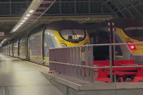 Seferên trênên Eurostar ji nû ve dest pê kirin