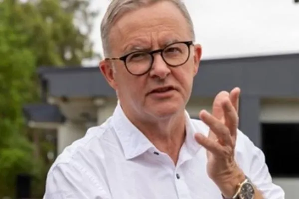 Albanese meets Singapore Prime Minister Wong