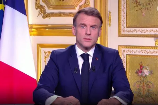 Macron: France, Germany, and the UK to offer Iran “full negotiations”
